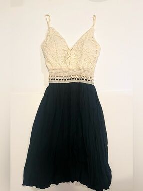 Chocolate USA Lace Bodice Spaghetti Strap Dress in Ivory and Dark Green